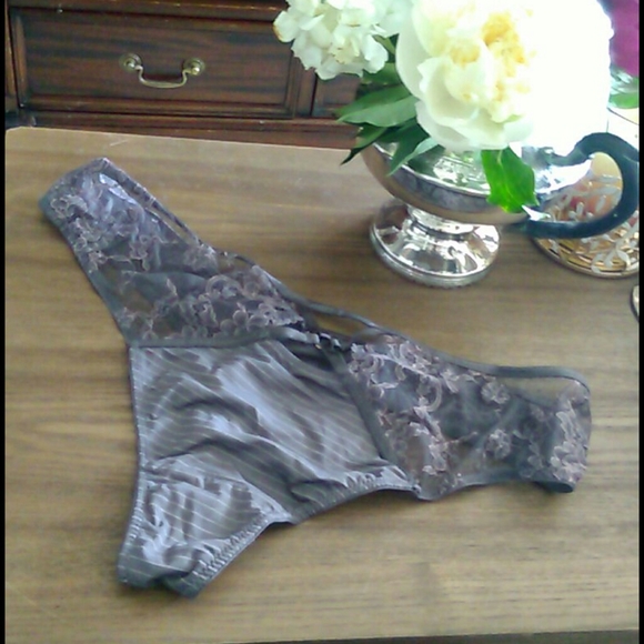 Panties - Picture 1 of 4
